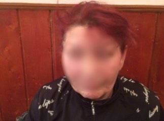 Мукачівські правоохоронці піймали на гарячому кишенькову злодійку