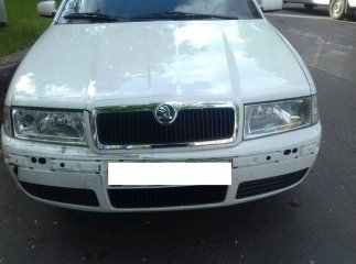 В Ужгороді власник "99-ки" скоїв ДТП і втік з місця події