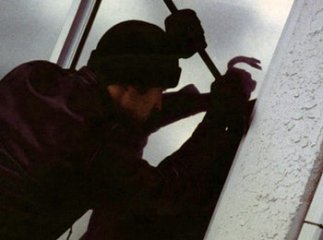 На Виноградівщині школярі пограбували універмаг