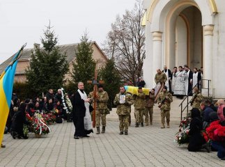 Мукачево попрощалося із загиблим військовим