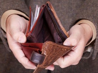Мукачівка обікрала продавчиню сільського магазину