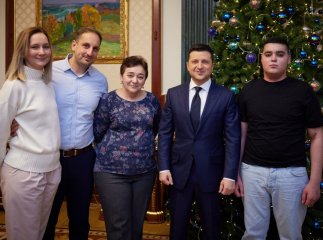 Напередодні Нового року Зеленський зустрівся з 17-річним хлопцем із Закарпаття