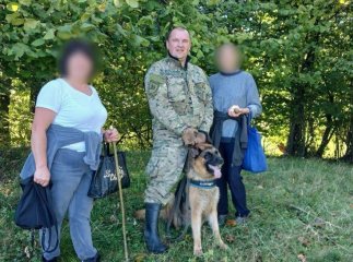 Службовий собака допоміг розшукати жінку, яка пішла в ліс та загубилась