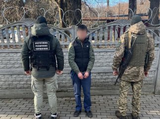 Авто зупинили у селі для перевірки: що відомо про інцидент на Ужгородщині