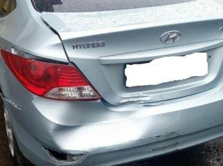 Водій на своїй "КІА" пошкодив припаркований "Хюндай"