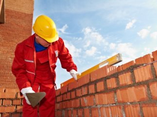 Зарплата 20 тисяч гривень у місяць: кому в Закарпатті у 3 кварталі платили найбільше