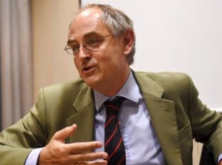 "Угорщина мала би бути задоволеною, натомість вона нападає на Україну", – британський журналіст