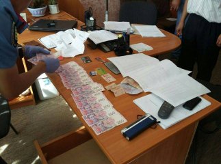 На Закарпатті судитимуть начальника Дубівського управління соцзахисту населення за одержання хабара