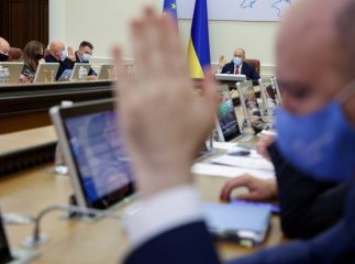 Великі штрафи та в’язниця: уряд пропонує посилити відповідальність за підроблення ковід-документів