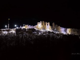 У Хусті підсвітили замок