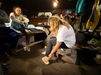 Волонтери допомогли двом туристкам на Чорногорі