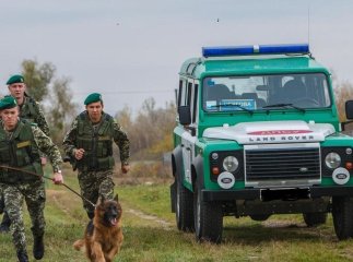 Закарпатським прикордонникам погрожували розправою за затримання провідників нелегалів