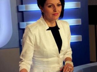 Закарпатська телеведуча продемонструвала як вправно вміє читати скоромовки (ВІДЕО)