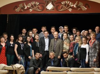 Луганчани покажуть в Ужгороді "міщанський каламбур під мериканські музики"