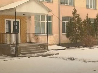 Спортзал перетворився на басейн: побачене в закарпатській школі шокувало всю Україну