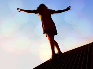 У Мукачеві жінка стрибнула з даху п’ятиповерхівки