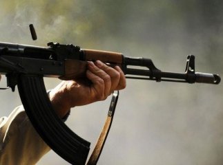 Суд заарештував чоловіка, який із автомата Калашникова стріляв у 23-річного поліцейського