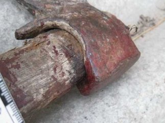 На Іршавщині тітка ледь не вбила свого племінника сокирою