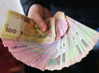 Хто з 1 січня сплачуватиме податки наперед