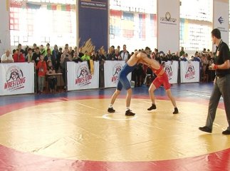 У Мукачеві стартував турнір з греко-римської боротьби 