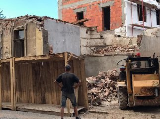 В обласному центрі знесли стіни унікального історичного будинку
