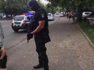 Спецоперація в Ужгороді: відомо, кого затримали