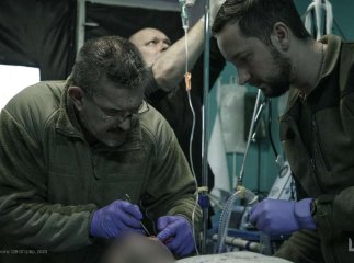 Тут рятують життя: 128 бригада показала фото зі стабілізаційного пункту