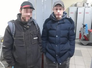 Двоє чоловіків скоїли крадіжку в супермаркеті