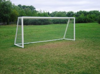 На Мукачівщині 10-річного хлопчика вбили металеві футбольні ворота