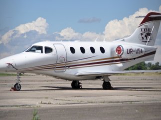 Головний радикал України Олег Ляшко літає на літаку бізнесмена з мукачівським корінням Алекса Ровта (ВІДЕО)