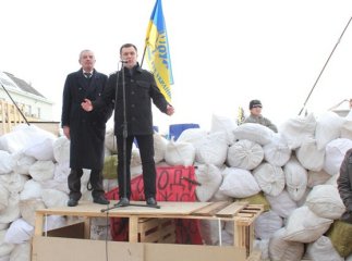 Я ніколи не буду кричати: “Кулю в лоб” – Валерій Пацкан на Народному віче в Ужгороді