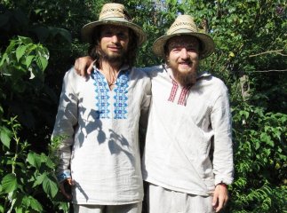 Босоногі пішоходи з Ужгорода за 4 дні дійшли до Мукачева. Далі – на Харків