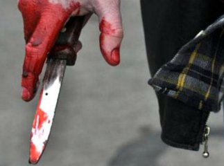 Закарпатець із ножем у руках кинувся на двох людей