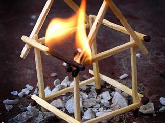 На Ужгородщині 9-річна дитина вдруге підпалила обійстя