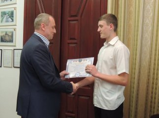 Найкращого знавця угорської мови нагородили у Берегові (ФОТО)