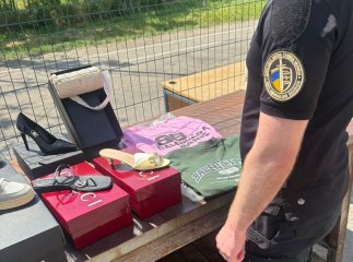 Літню колекцію люксового імпорту перехопили на Закарпатті