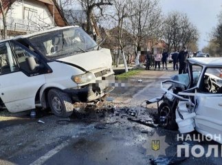 26-річний водій помер у кареті швидкої: подробиці фатальної аварії