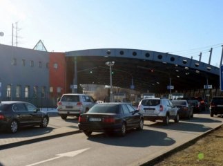 При перетині кордону можуть виникнути ускладнення: прикордонники працюють у посиленому режимі
