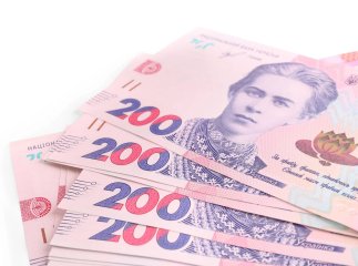 Деяким українцям до 15 червня на картку нарахують 2000-3000 гривень спеціальної допомоги