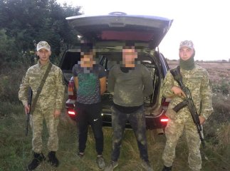 Довелось стріляти: прикордонники розповіли про випадок поблизу кордону