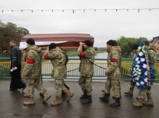 Бійця АТО Давида Гамсахурдію поховали в Ужгородському Пагорбі Слави