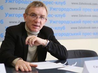 Ужгородський чиновник, якого патрульні затримали за кермом у нетверезому стані, прокоментував евакуацію автомобіля