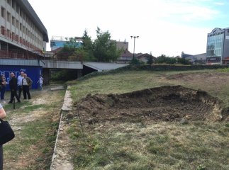 Забудовники приступили до робіт із численними порушеннями, – головний архітектор Ужгорода про будівництво біля драмтеатру