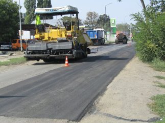На вулиці Баб’яка в Ужгороді продовжують капітальний ремонт дороги
