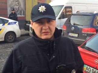 За зміну мукачівським поліцейським доводиться близько 300 разів бесідувати з водіями, які порушують ПДР