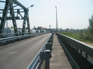 На українсько-угорському кордоні обмежать рух транспорту