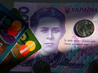 В Україні збираються змінити суми переказів через термінали, а рахунки можуть блокувати