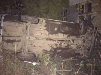 ДТП на Закарпатті: автомобіль з’їхав у кювет, а потім перекинувся