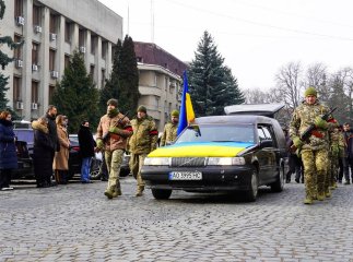 В Ужгороді поховали захисника, якого майже 2 роки вважали зниклим безвісти