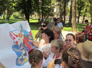 В Ужгороді вишиватимуть карту України